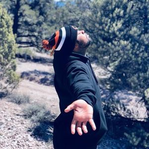 Meet your Posher, Emanuel